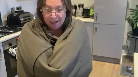 flossyishot online show from 10.17.25