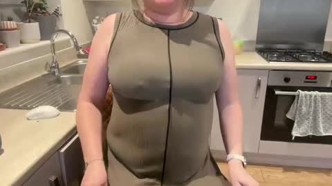 flossyishot online show from 04.04.26