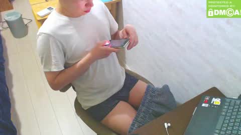 flowerbox online show from 02.24.25