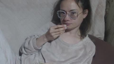 say meow and send tip  online show from 04.22.26