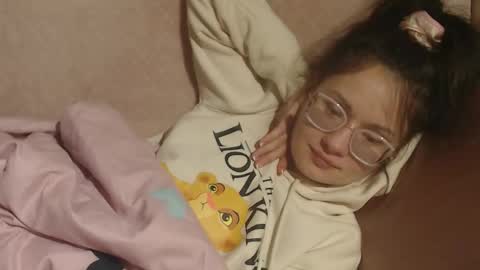 say meow and send tip  online show from 03.18.26