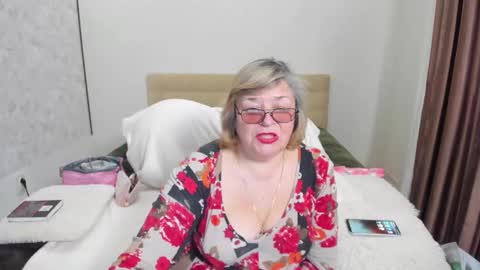 Snapshot of flowerlover8 chatting on 03.03.25 Flowerlower online show from 03.03.25