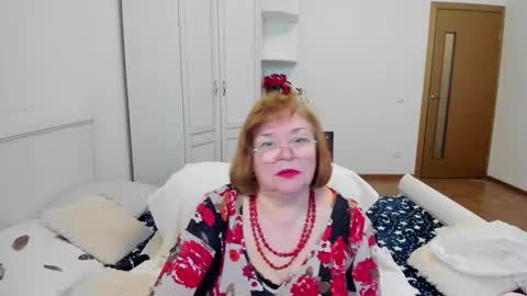 Snapshot of flowerlover8 chatting on 02.02.26 Flowerlower online show from 02.02.26