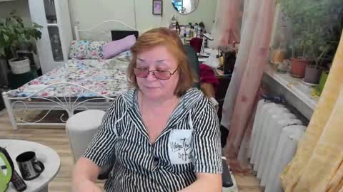 Snapshot of flowerlover8 chatting on 02.11.26 Flowerlower online show from 02.11.26