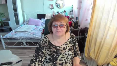 Flowerlower online show from 03.08.26