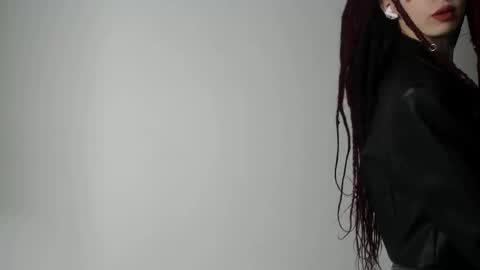 Snapshot of flowerofsin2001 chatting on 02.28.25 Flower online show from 02.28.25