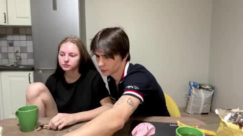 Snapshot of flowerscouple chatting on 02.10.26 flowerscouple online show from 02.10.26