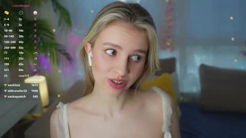 Adeline online show from 01.26.25