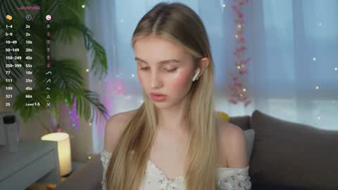 Adeline online show from 02.06.25