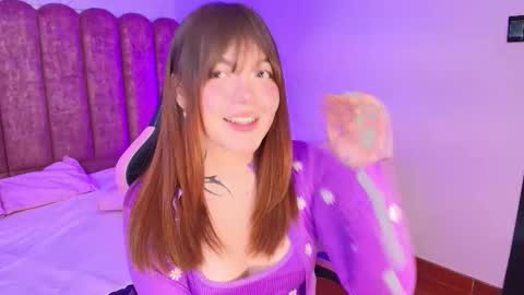  FLUFFY BUBBLE  online show from 12.22.25