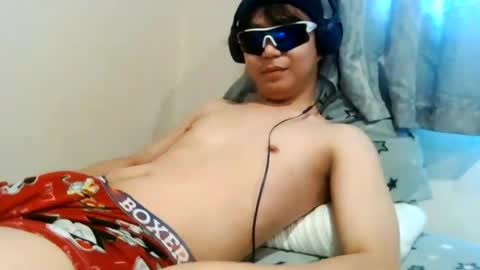 Snapshot of fluffycroissant07 chatting on 06.14.26 fluffycroissant07 online show from 06.14.26