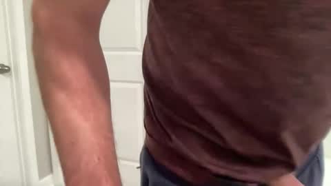 Snapshot of flyersguy84 chatting on 01.13.26 Average Joe online show from 01.13.26