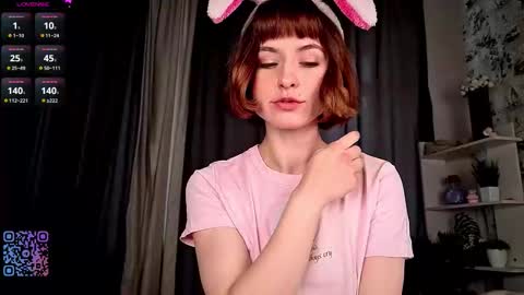 Snapshot of forbidden_fruity chatting on 10.16.25 Laura online show from 10.16.25