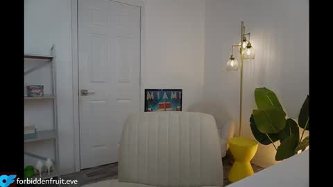 forbiddenfruit_eve online show from 02.10.26