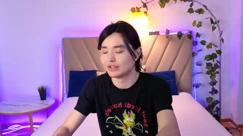 Snapshot of formoverfear chatting on 07.15.26 Yukio online show from 07.15.26