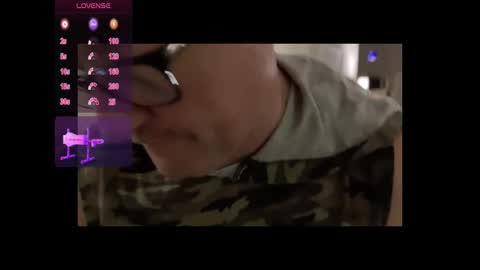 Snapshot of forttroffaddict chatting on 10.27.25 Kinky Ass Pig in Denver online show from 10.27.25