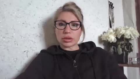 fox_red_lady7 online show from 02.02.26