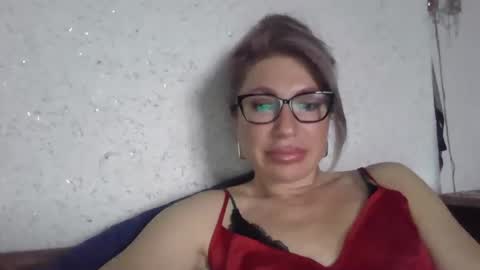 fox_red_lady7 online show from 03.28.26