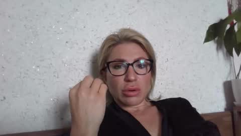 Snapshot of fox_red_lady7 chatting on 05.16.26 fox_red_lady7 online show from 05.16.26