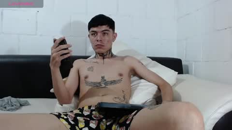 Snapshot of foxbadboy chatting on 05.30.26 foxbadboy online show from 05.30.26