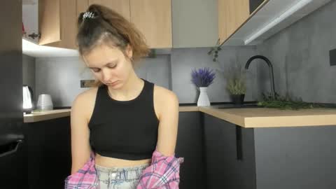 Snapshot of foxfever chatting on 11.26.25 Lily online show from 11.26.25