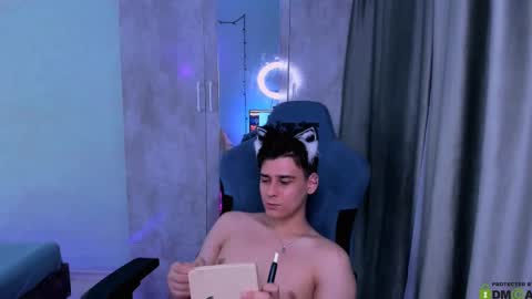 Snapshot of foxicfu chatting on 03.07.25 Foxicfu online show from 03.07.25