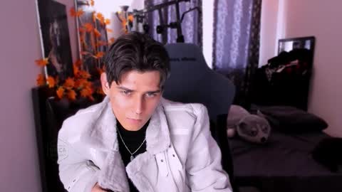 Snapshot of foxicfu chatting on 11.26.25 Foxicfu online show from 11.26.25