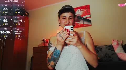 Snapshot of foxrinehelen chatting on 02.28.25 Helen - My streams are Monday - Friday at 8 AM NY time online show from 02.28.25