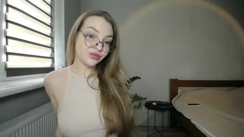 Snapshot of foxxialice chatting on 01.16.26 foxxialice online show from 01.16.26