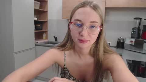 Maria online show from 12.04.24