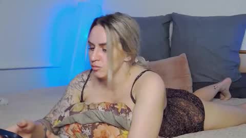 Foxy Kimmi online show from 04.02.26