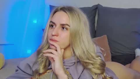 Foxy Kimmi online show from 04.11.26