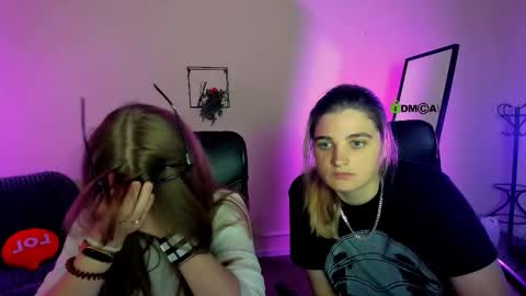 Snapshot of foxy_tease_ chatting on 09.24.25 foxy_tease_ online show from 09.24.25