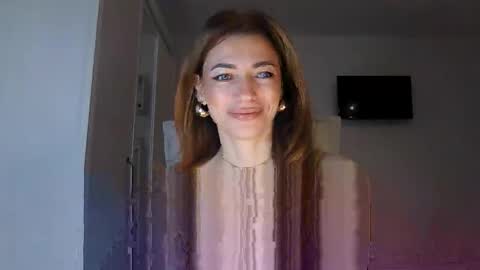 Adela - Single mom. 40 y online show from 03.11.26