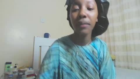 Snapshot of foxyatmidnite chatting on 07.16.26 foxyatmidnite online show from 07.16.26