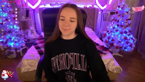 Snapshot of foxyshyyy chatting on 01.03.25 Inna online show from 01.03.25