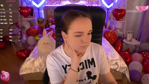 Snapshot of foxyshyyy chatting on 02.28.25 Inna online show from 02.28.25