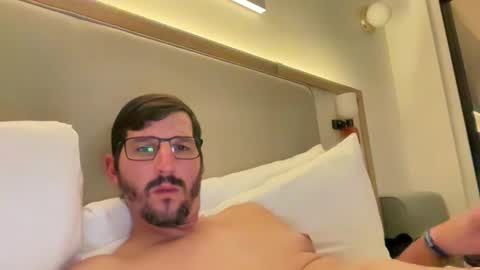 Snapshot of fp004 chatting on 10.19.25 fp004 online show from 10.19.25