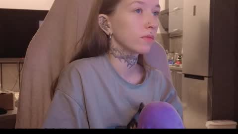 fran_bow online show from 02.12.26