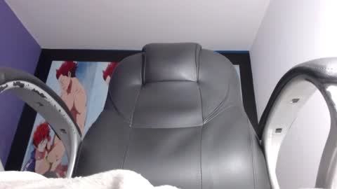 Snapshot of fran_boy_ chatting on 02.10.25 Fran online show from 02.10.25