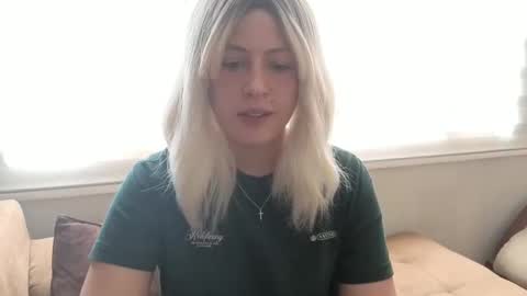 Francesca online show from 09.11.25