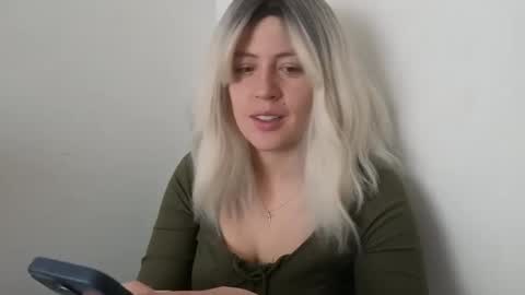 Francesca online show from 09.16.25