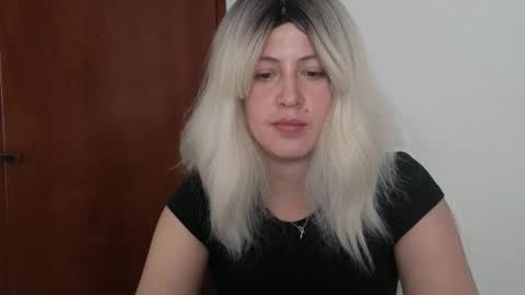 Snapshot of francescaasmith chatting on 04.28.26 Francesca online show from 04.28.26