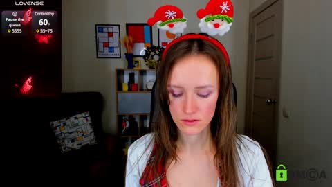 Snapshot of francescacollins chatting on 12.19.24 Fran online show from 12.19.24