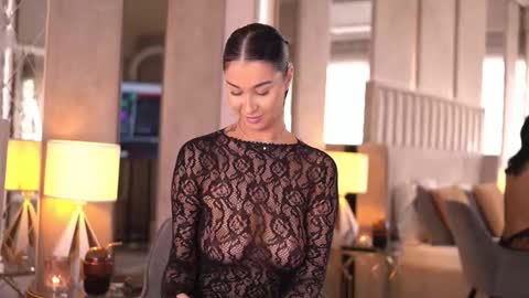 Snapshot of francescadante chatting on 10.24.25 francescadante online show from 10.24.25