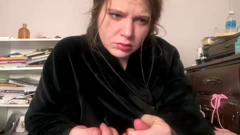 francescafey online show from 12.18.25