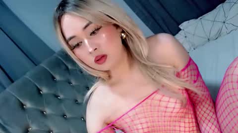 Snapshot of franchesca_fucks chatting on 05.09.26 LOVE online show from 05.09.26