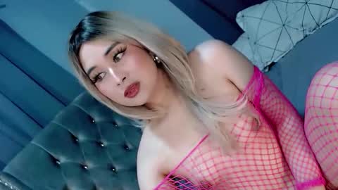 Snapshot of franchesca_fucks chatting on 05.15.26 LOVE online show from 05.15.26