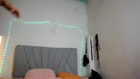 francihot4 online show from 11.09.25