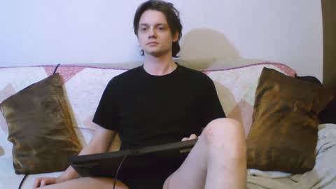 Snapshot of francisgray chatting on 04.05.26 Frank online show from 04.05.26